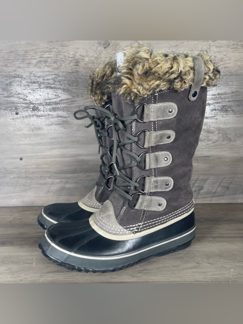 Sorel Women’s 9 Gray Joan of Arctic Waterproof Winter Boots Wool Lined‎ Lace Up